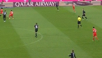 开云下载-【德甲】格纳布里戴帽+造点 穆西亚拉破门 拜仁6比1