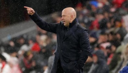 斯洛特：阿诺德踢得不好不是因为转会传闻